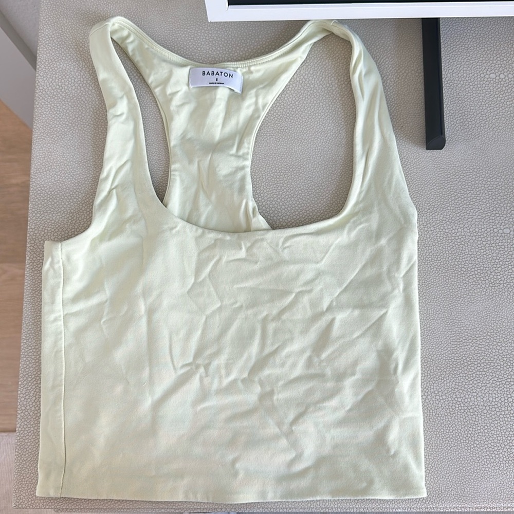Aritzia babaton small workout crop top